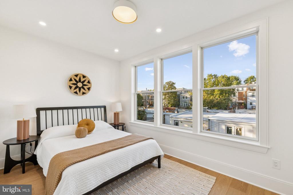 21 W STREET NW