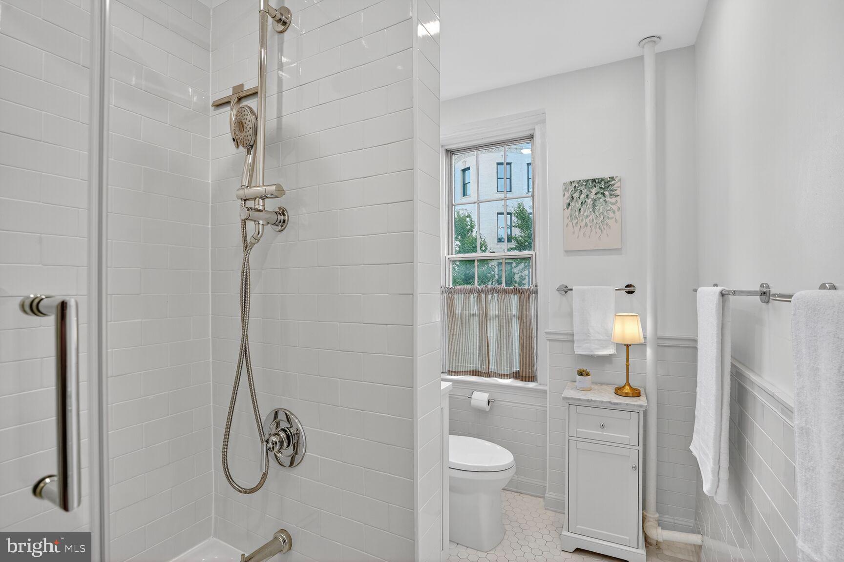 2227 20TH STREET NW 402