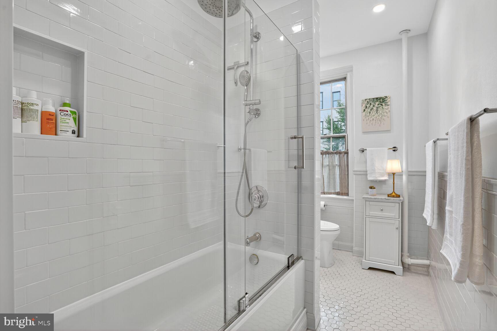 2227 20TH STREET NW 402