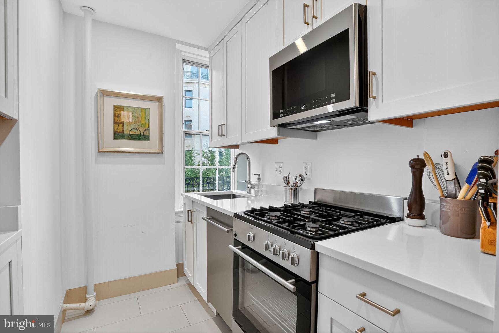 2227 20TH STREET NW 402