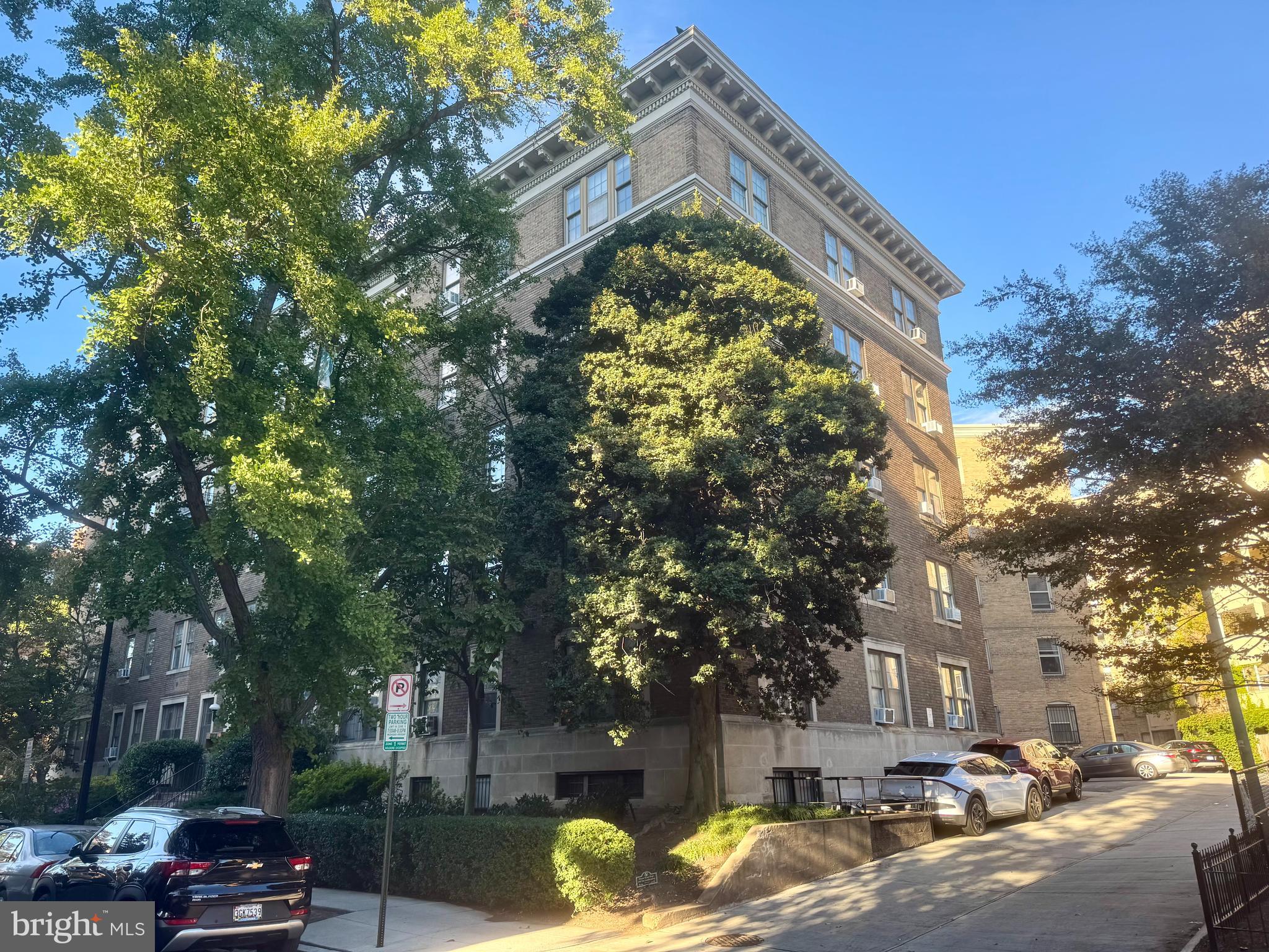 2227 20TH STREET NW 402