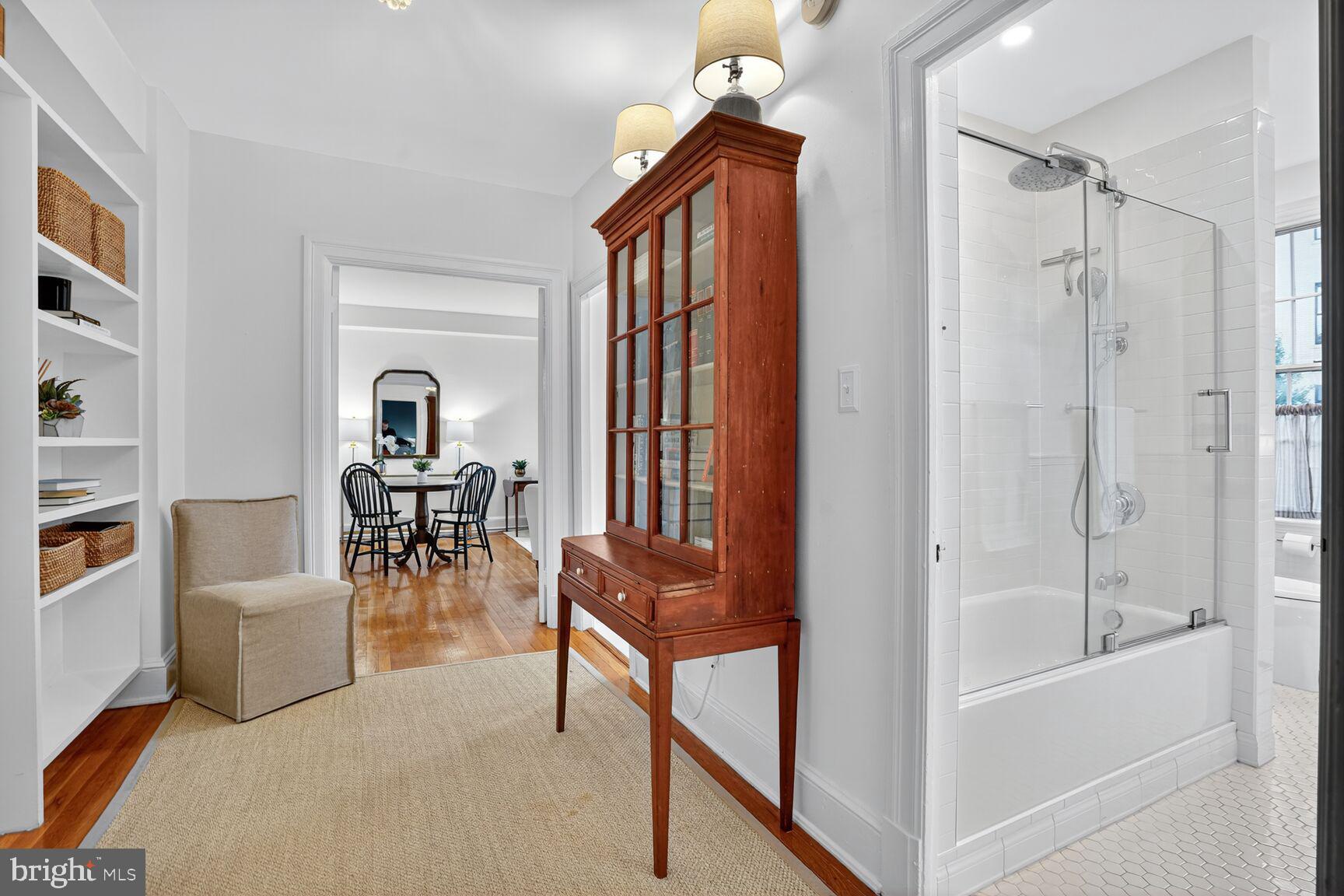 2227 20TH STREET NW 402