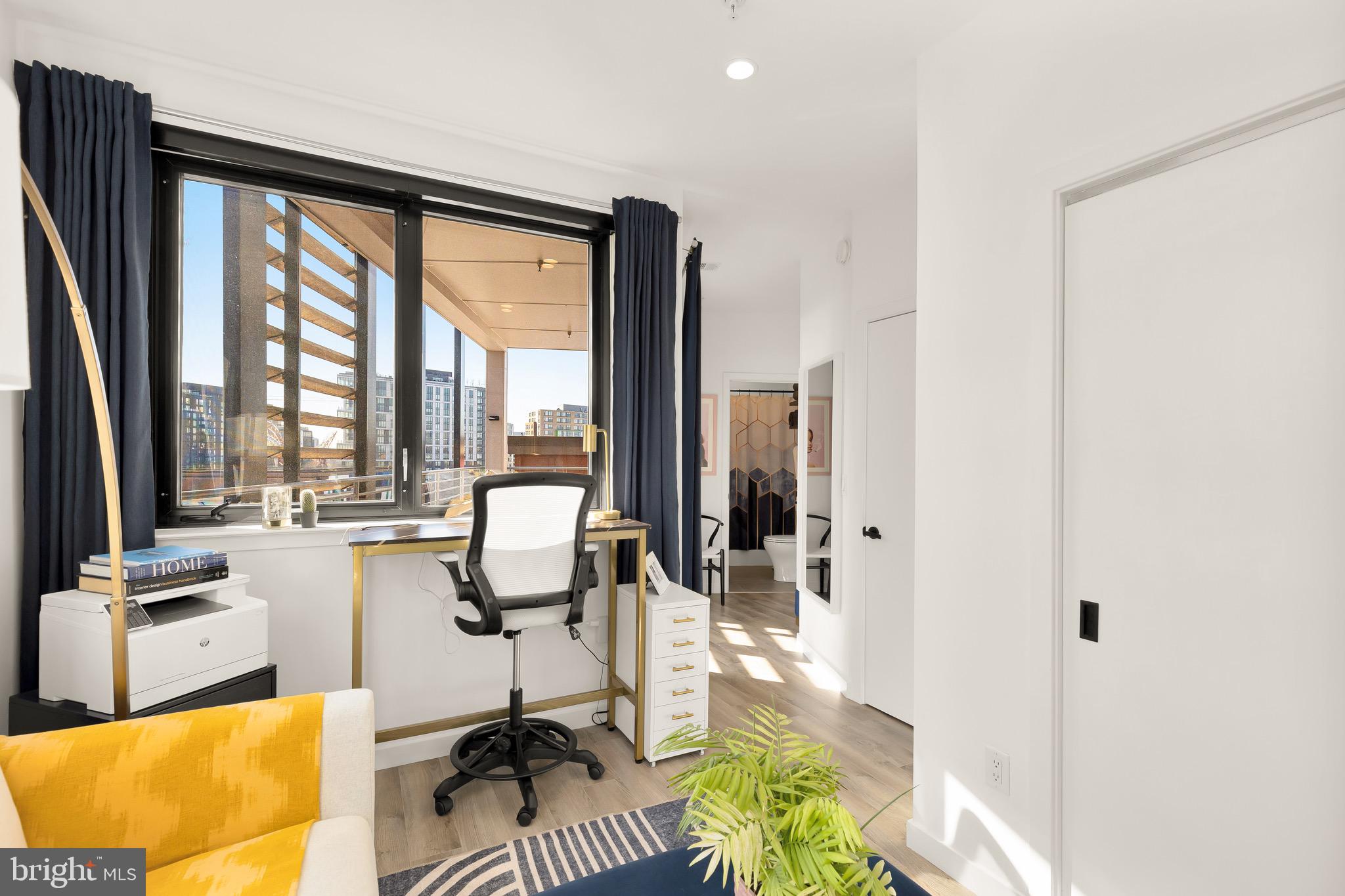 1500 HARRY THOMAS WAY NE 501