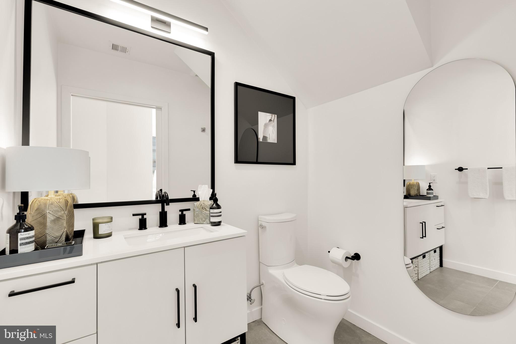 1500 HARRY THOMAS WAY NE 501