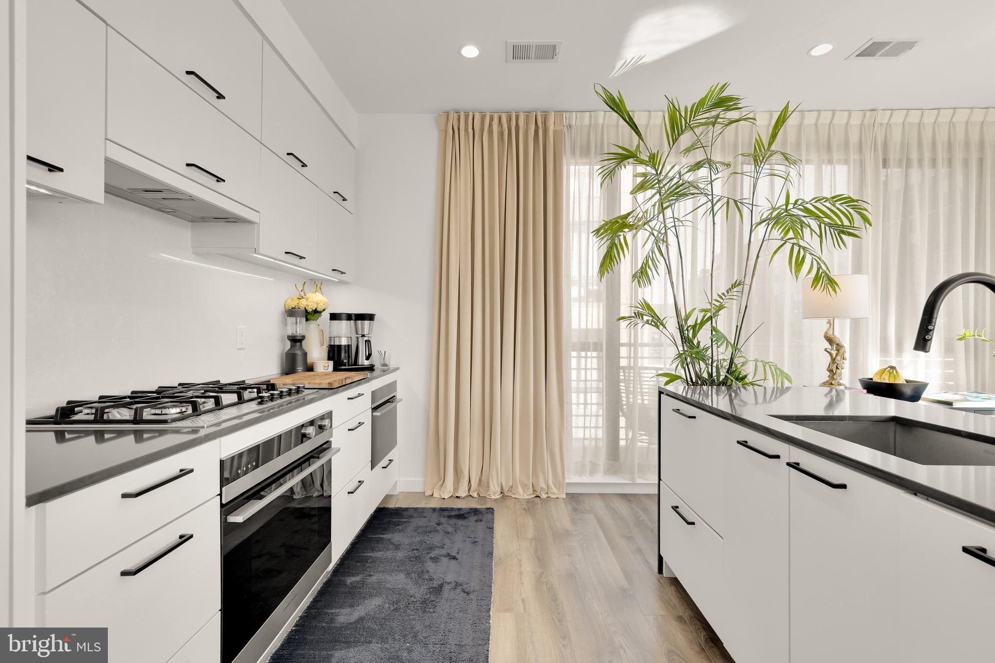 1500 HARRY THOMAS WAY NE 501