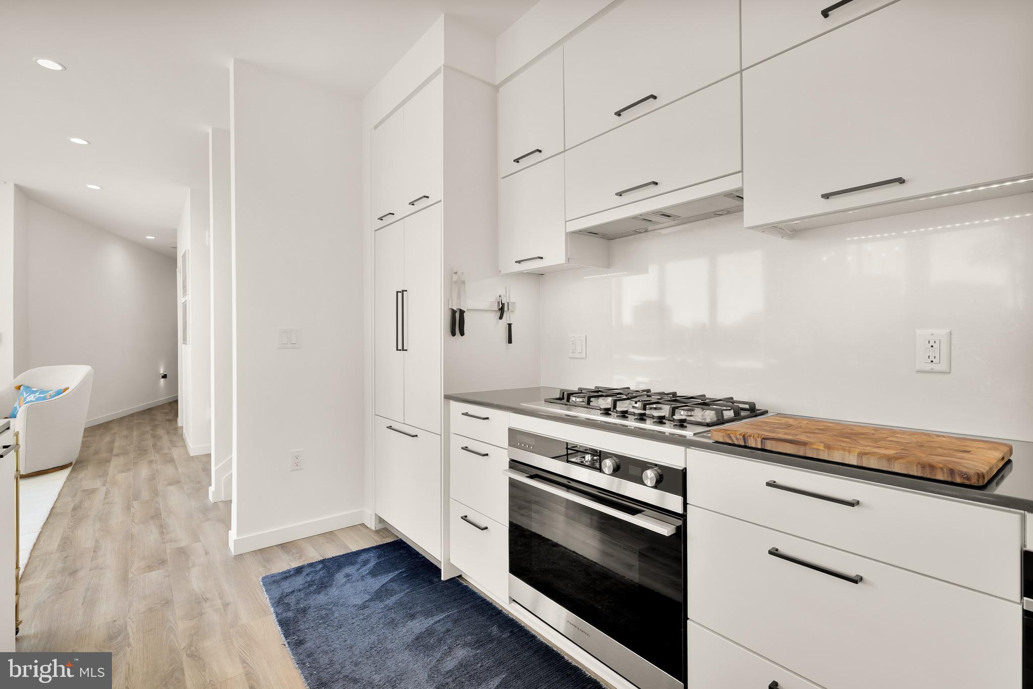 1500 HARRY THOMAS WAY NE 501