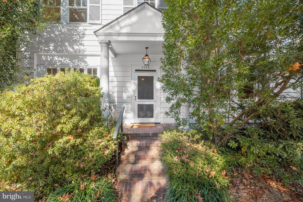 3609 MORRISON STREET NW