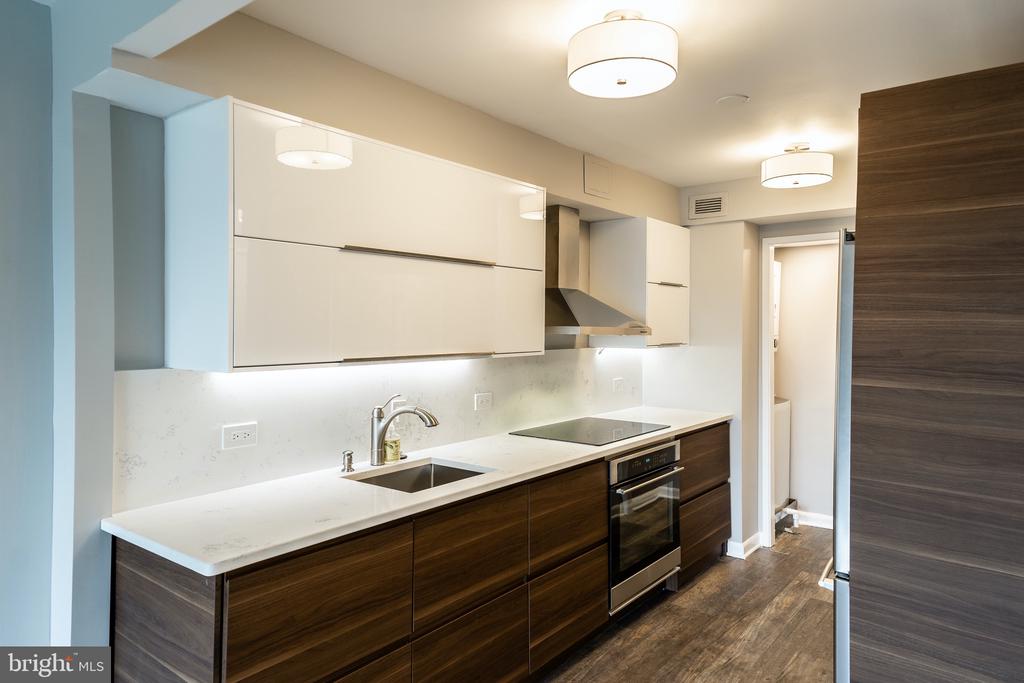 1001 26TH STREET NW 807