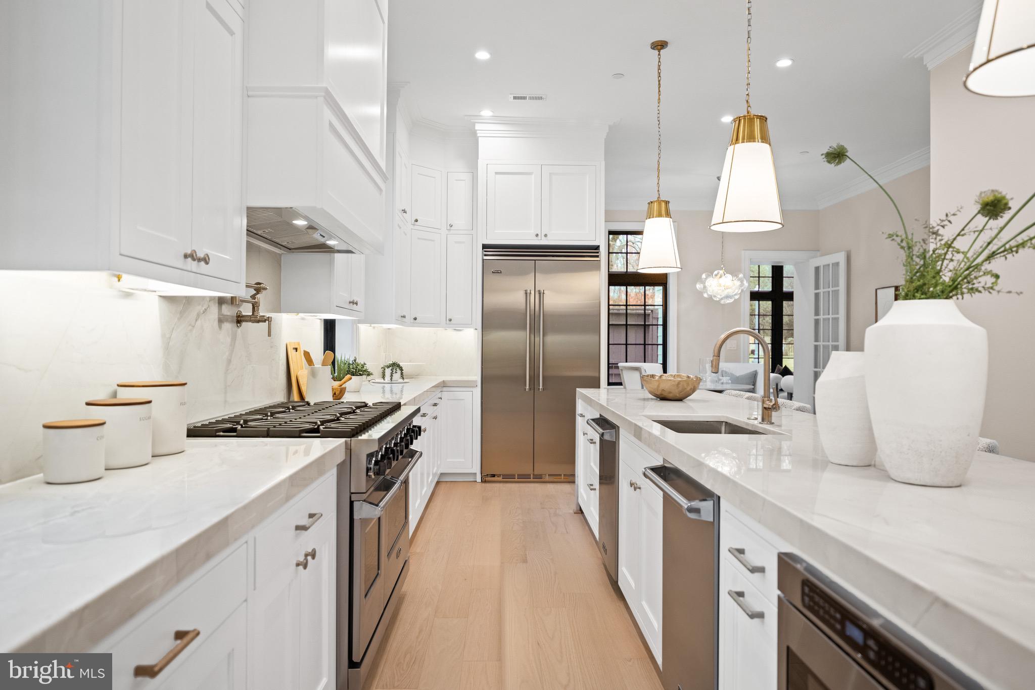 5125 UPTON STREET NW