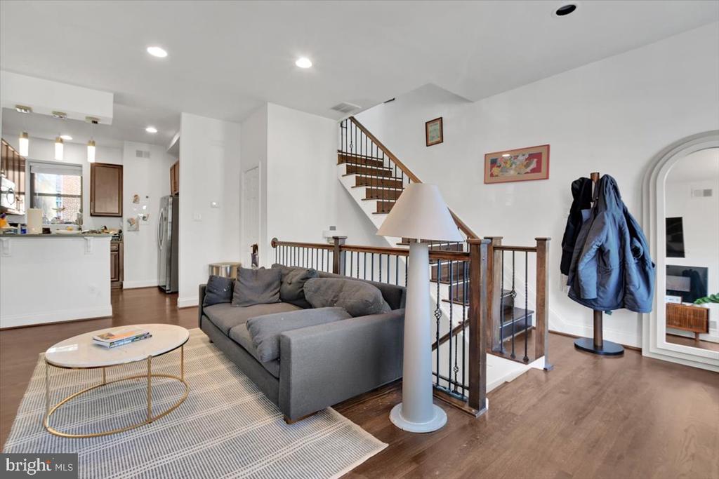 1614 15TH STREET NW