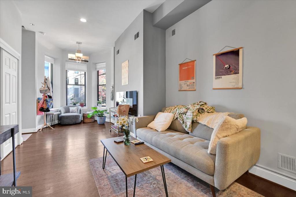 1614 15TH STREET NW