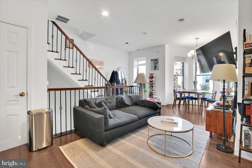 1614 15TH STREET NW