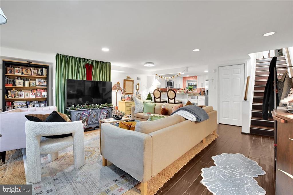 1614 15TH STREET NW