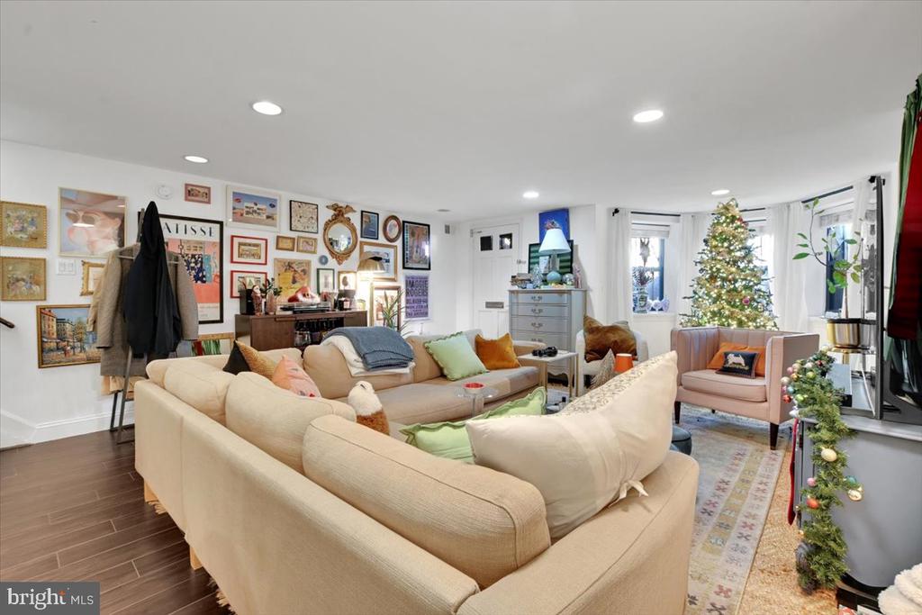1614 15TH STREET NW