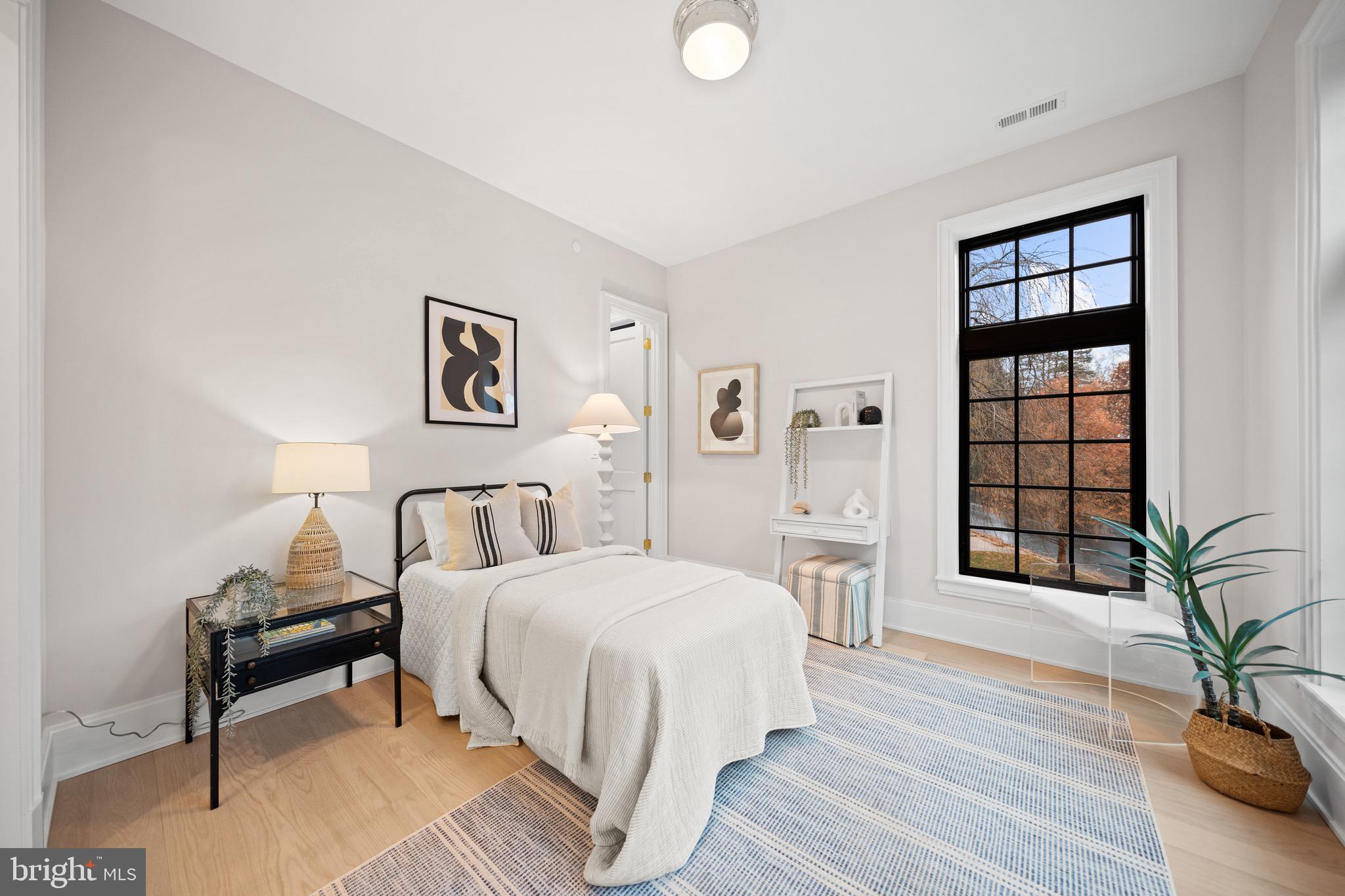 5125 UPTON STREET NW