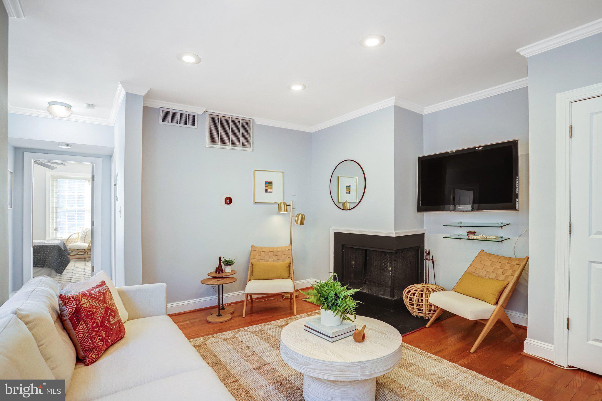 115 E STREET SE 302