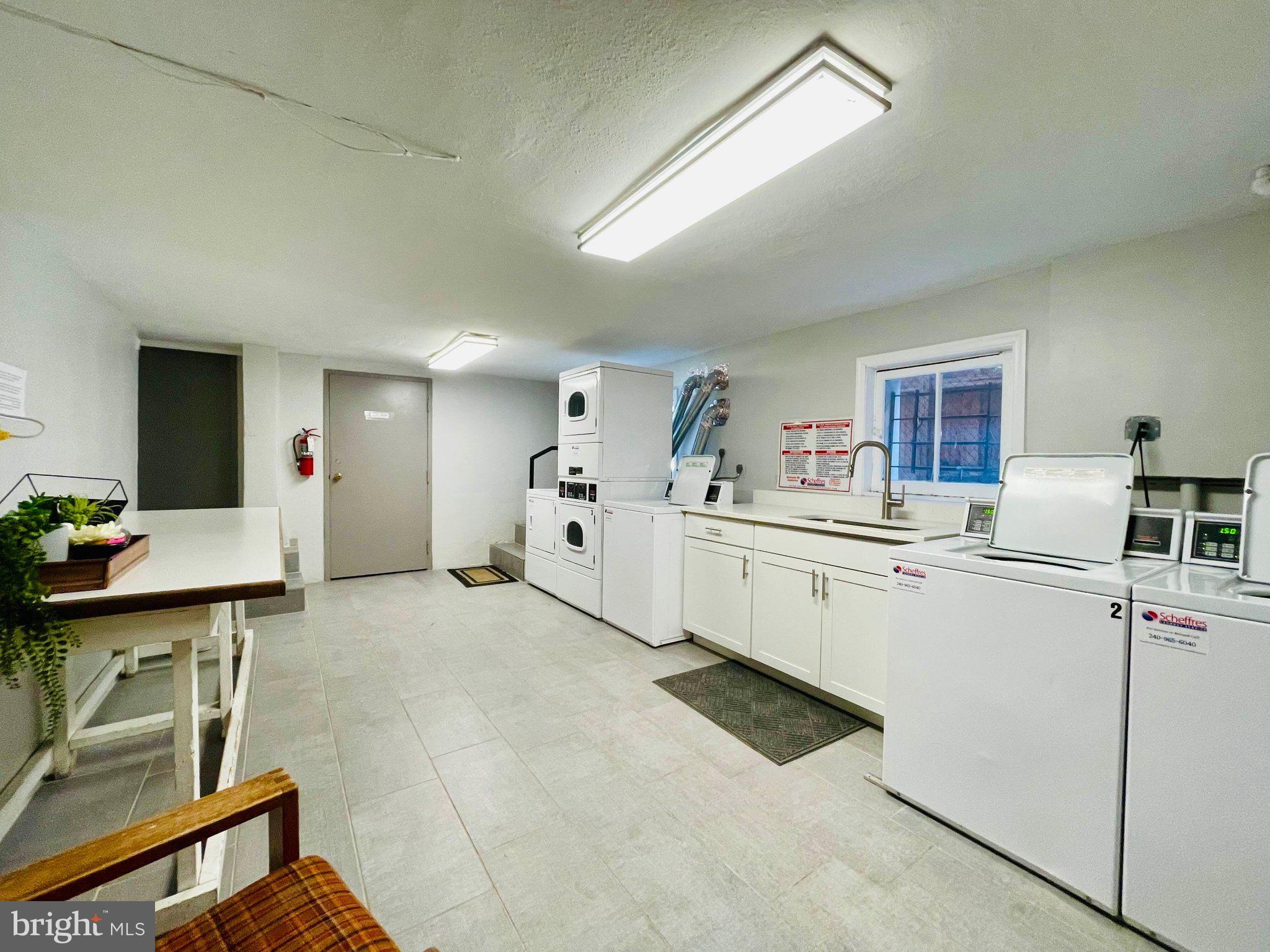 115 E STREET SE 302
