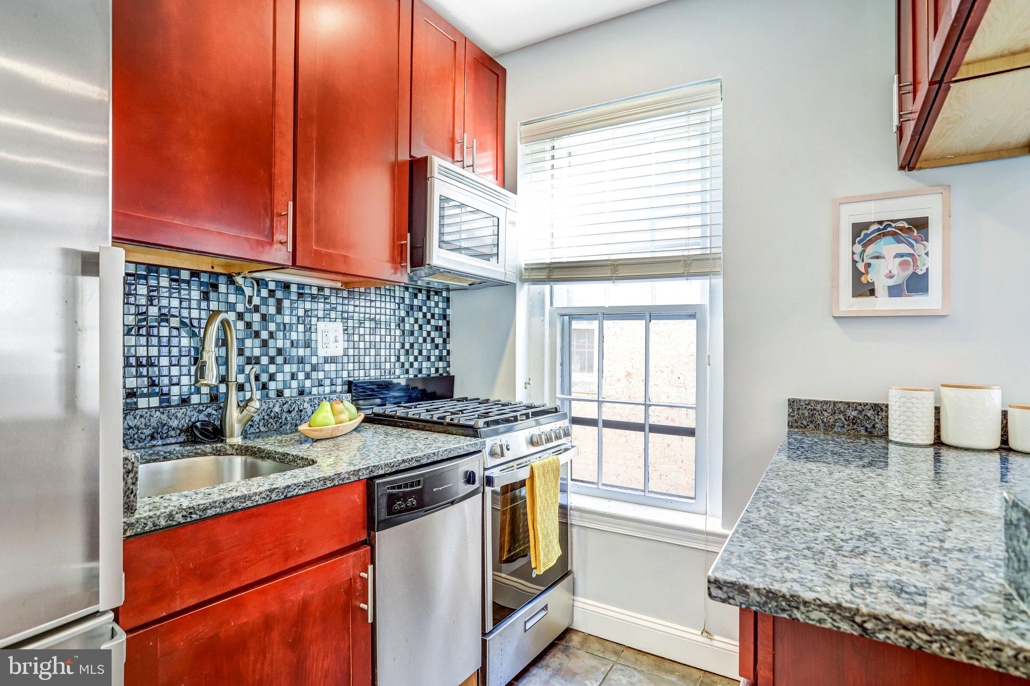 115 E STREET SE 302