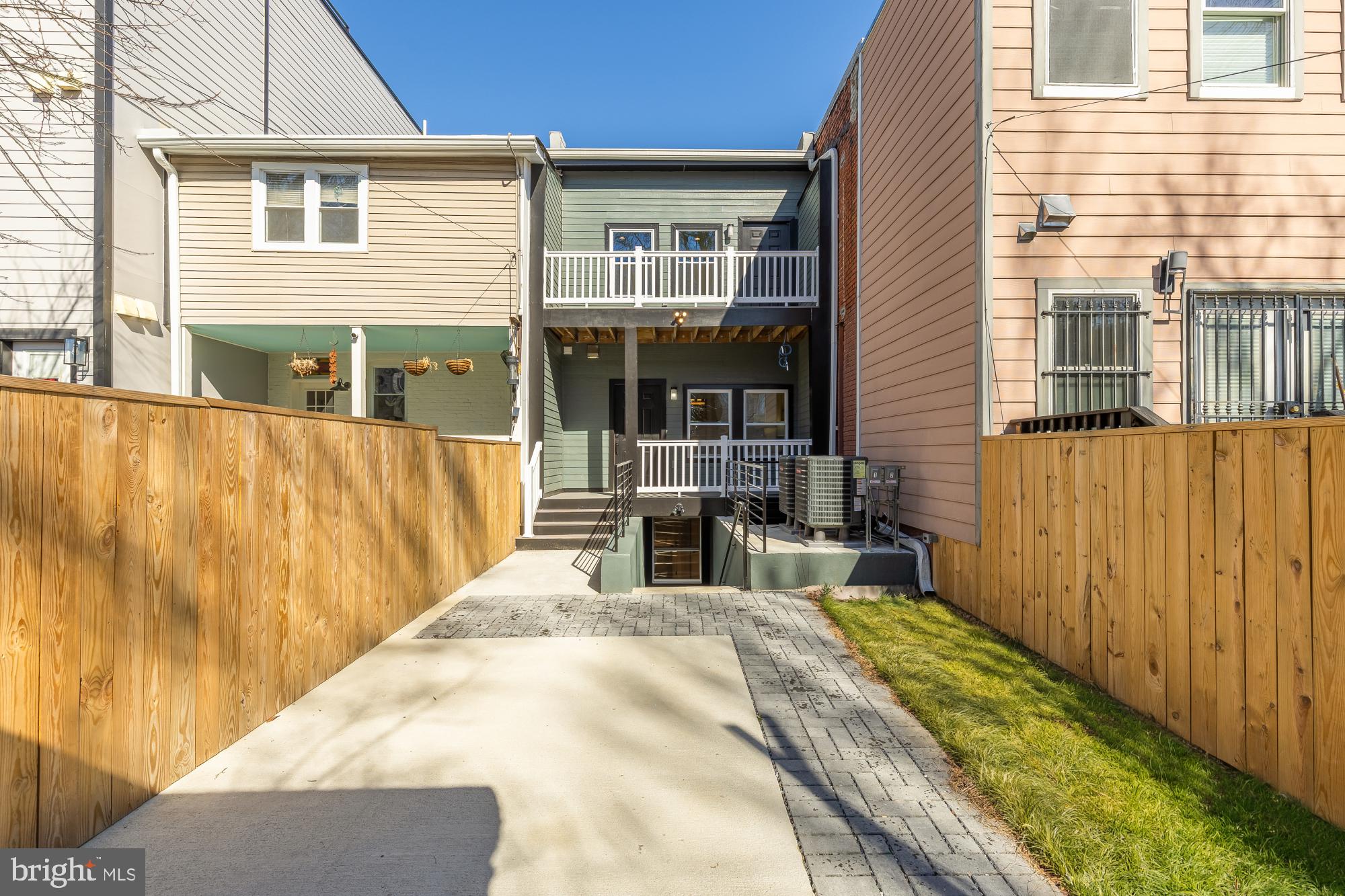 422 WARNER STREET NW 2