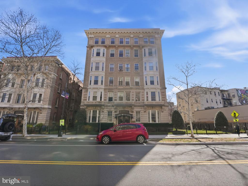 1852 COLUMBIA ROAD NW 603