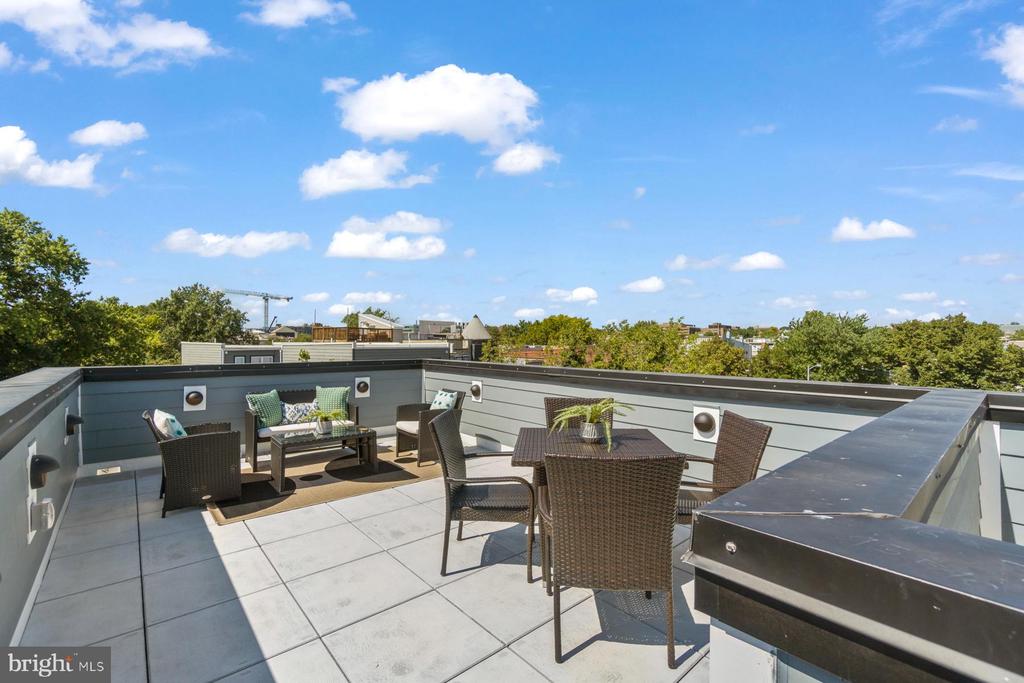 1640 4TH STREET NW 2