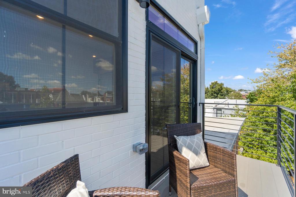 1640 4TH STREET NW 2