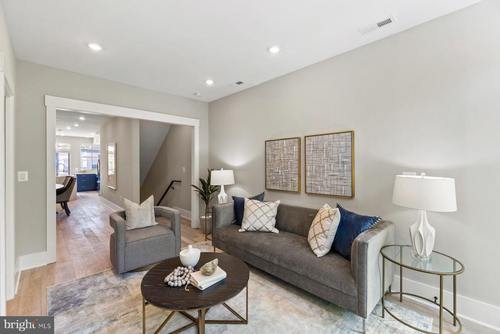 1640 4TH STREET NW 2