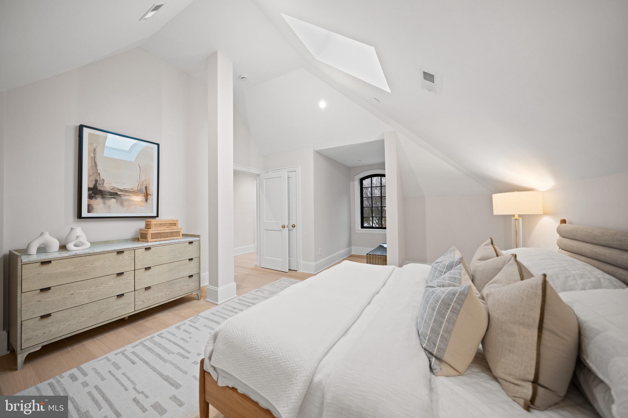 5125 UPTON STREET NW