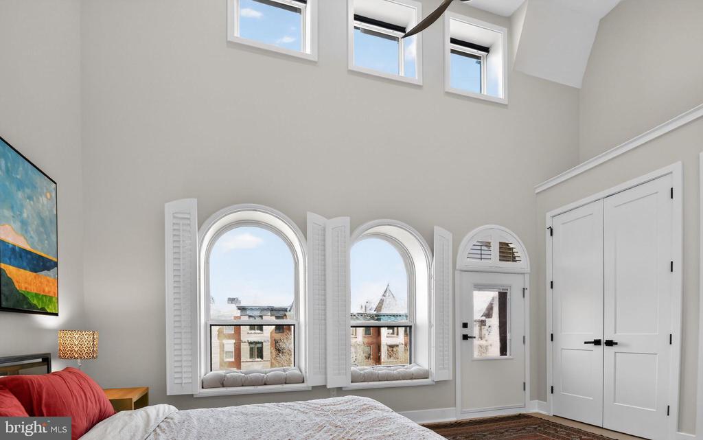 2210 1ST STREET NW Unit: 2