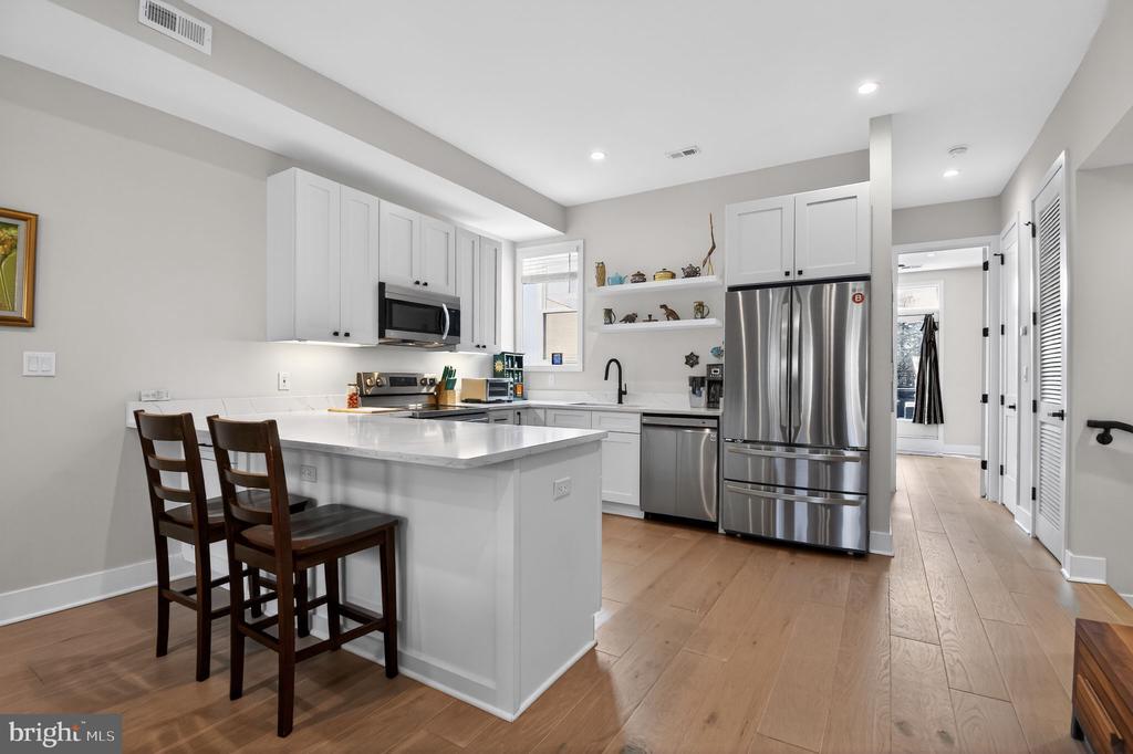 2210 1ST STREET NW Unit: 2