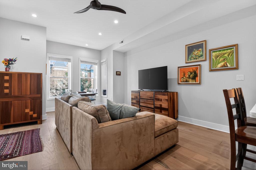 2210 1ST STREET NW Unit: 2