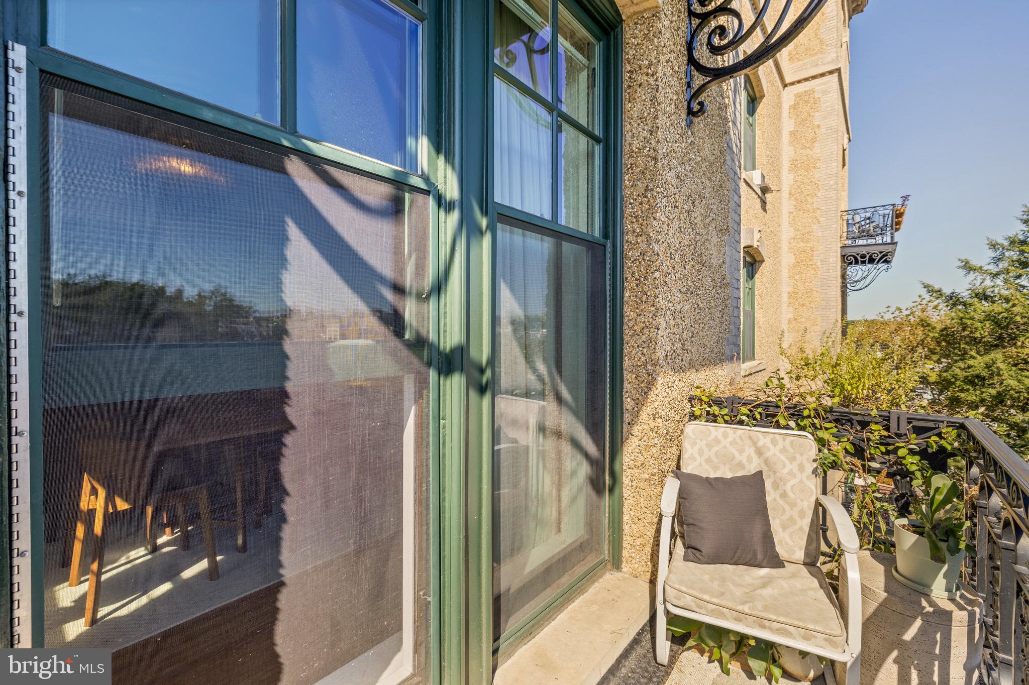 2853 ONTARIO ROAD NW 423