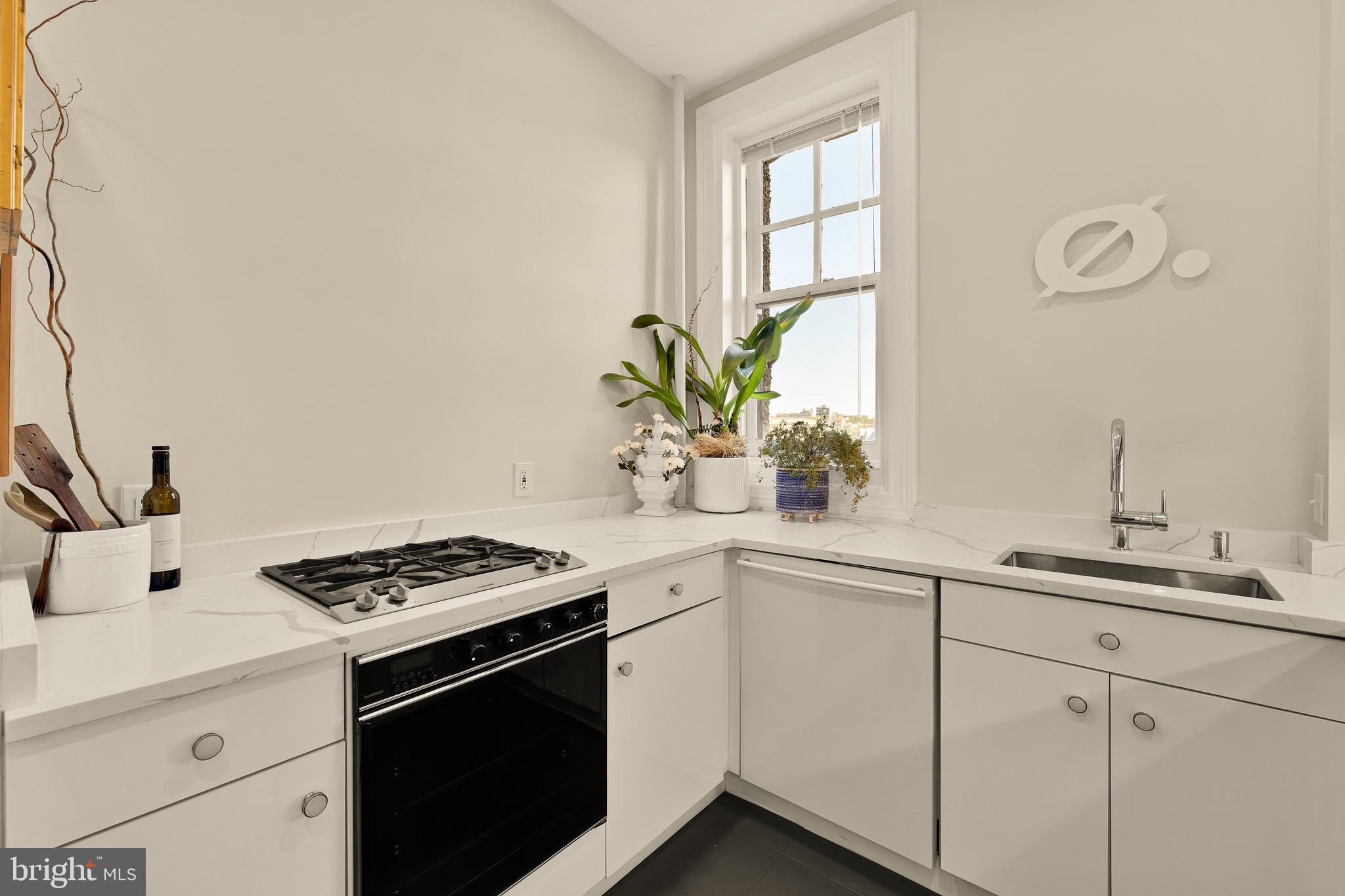 2853 ONTARIO ROAD NW 423