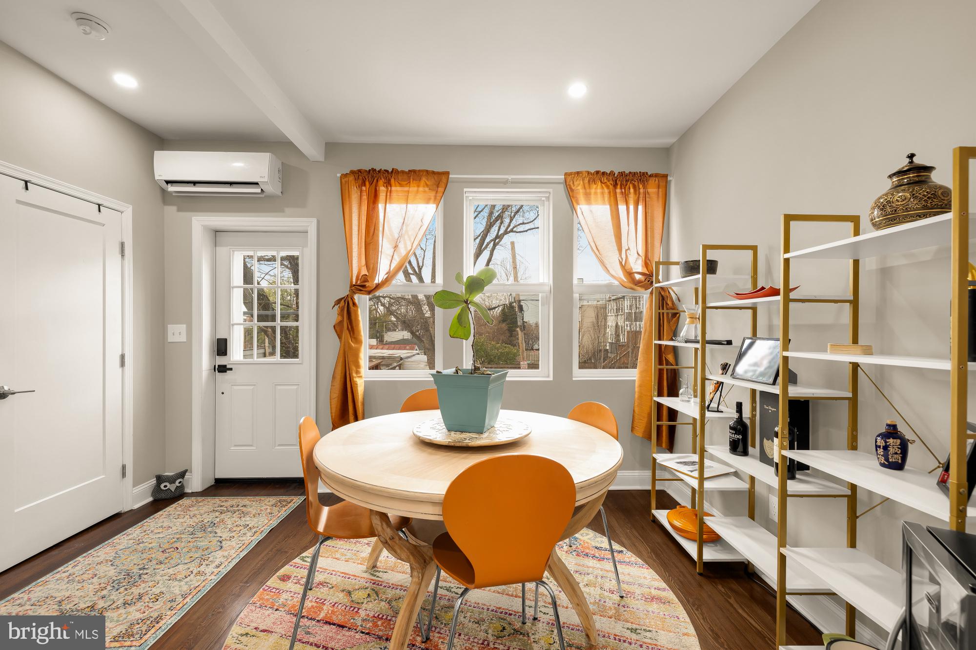 2124 NORTH CAPITOL NW