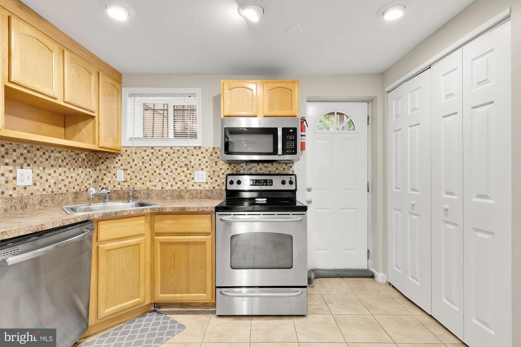 1632 NEW JERSEY AVENUE NW BASEMENT UNIT