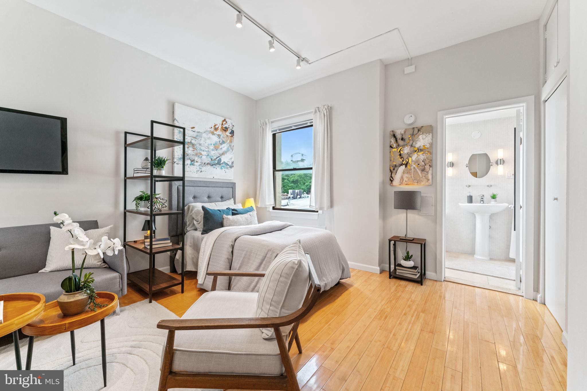 1822 15TH STREET NW 305