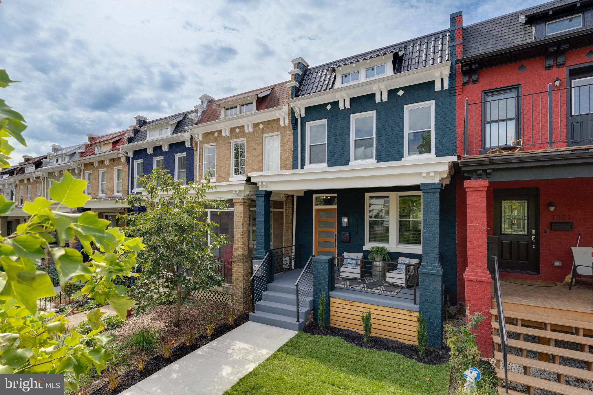 1323 CHILDRESS STREET NE