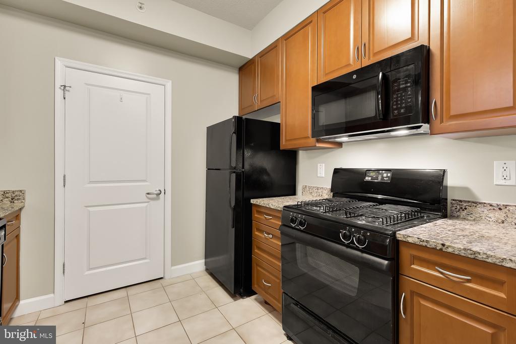 1111 25TH STREET NW 723