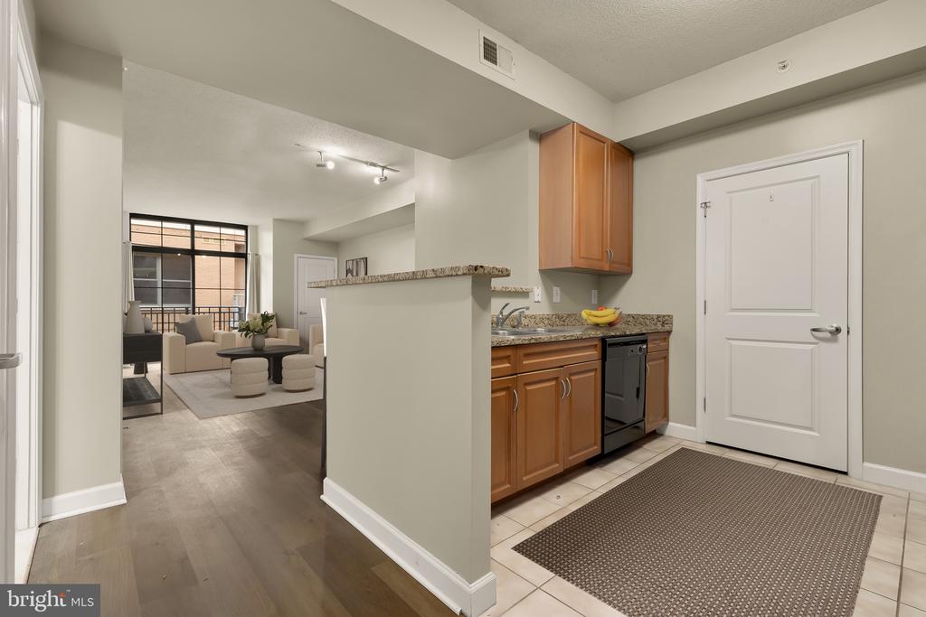 1111 25TH STREET NW 723