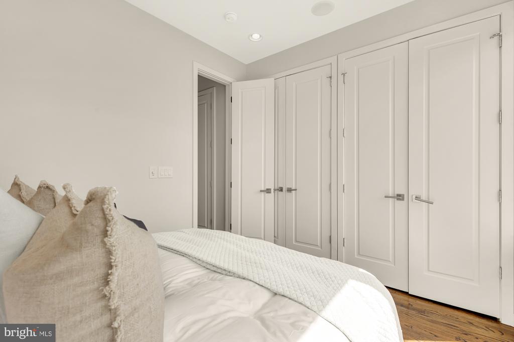 34 RANDOLPH PLACE NW
