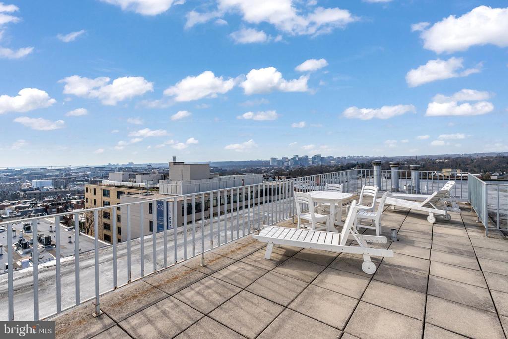 2127 CALIFORNIA STREET NW Unit: 704