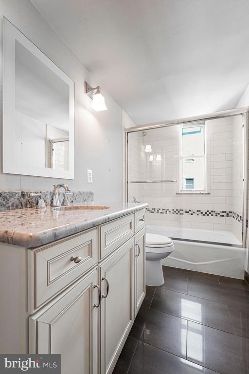 2127 CALIFORNIA STREET NW Unit: 704
