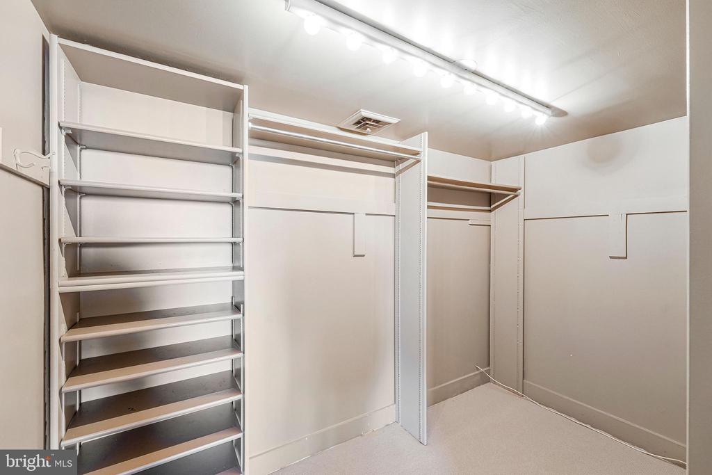 2127 CALIFORNIA STREET NW Unit: 704
