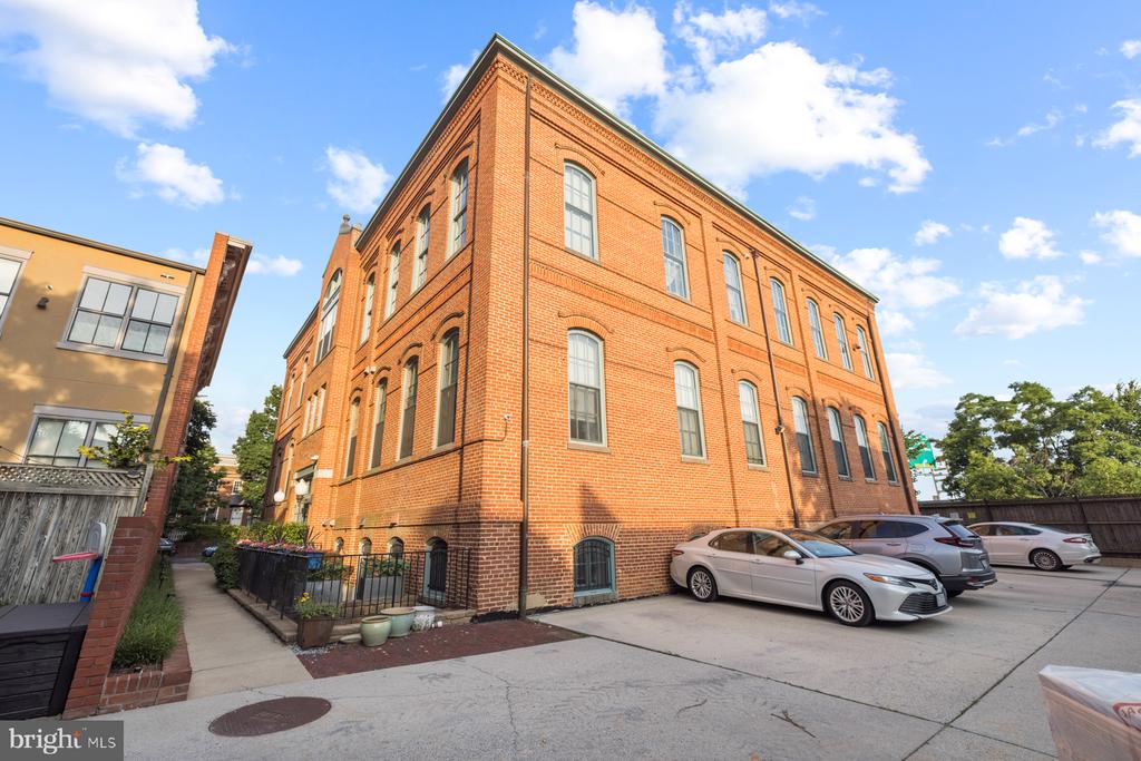 725 5TH STREET SE 23