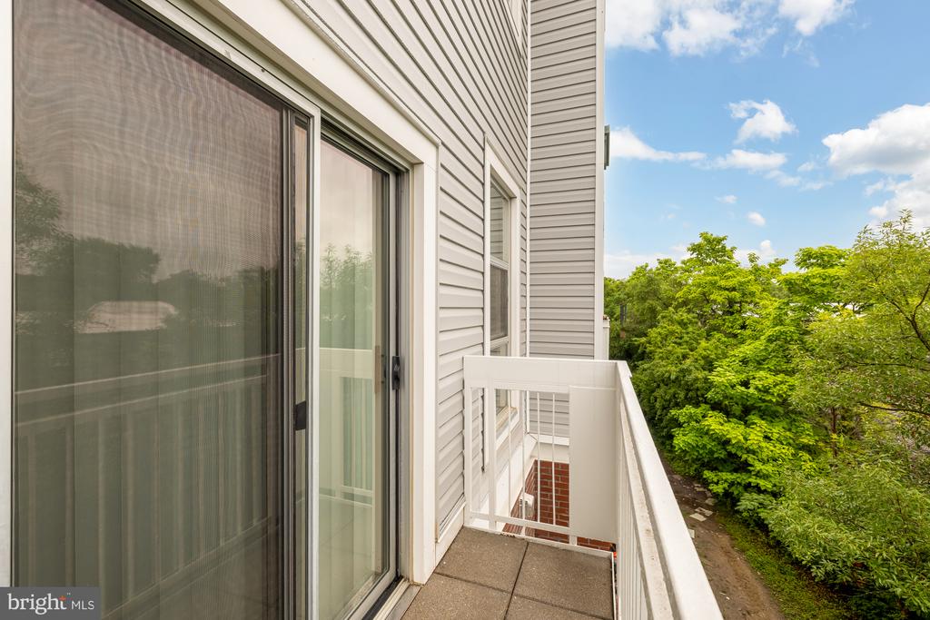 343 CEDAR STREET NW 305