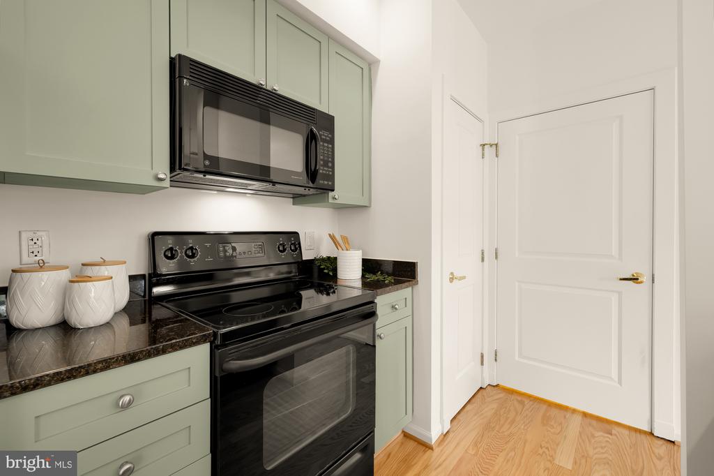 343 CEDAR STREET NW 305