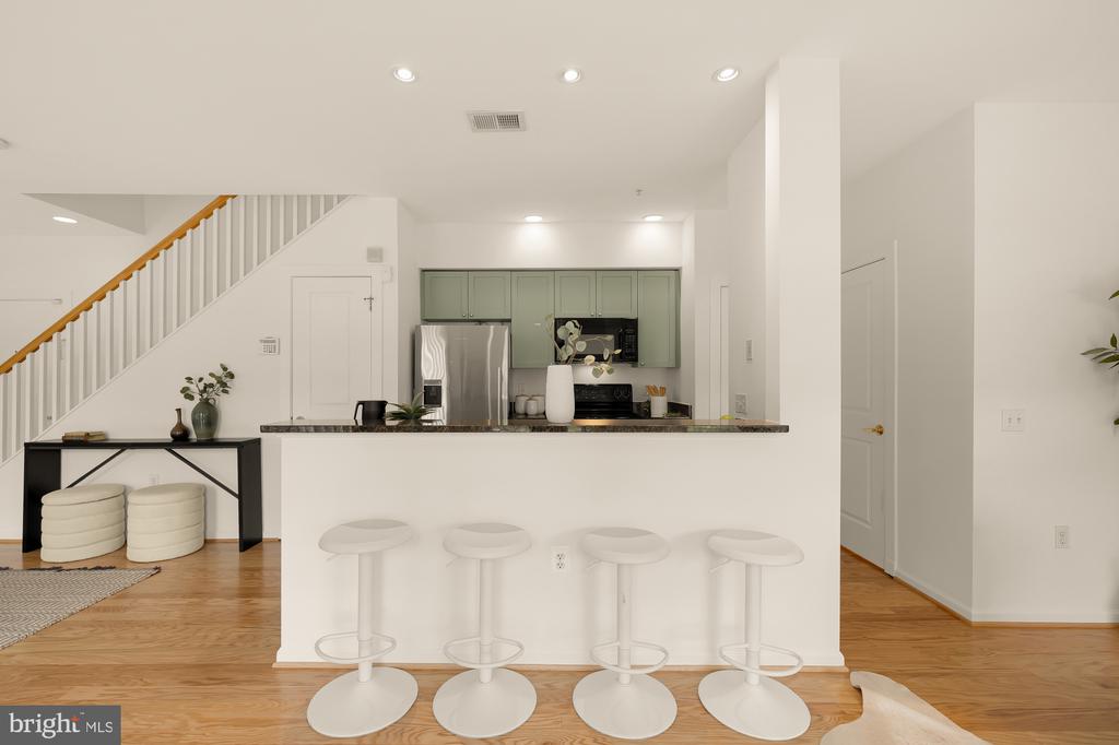343 CEDAR STREET NW 305