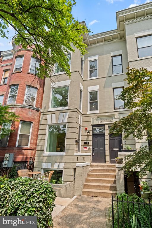 131 11TH STREET NE Unit: A