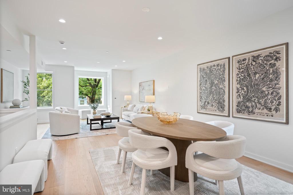 131 11TH STREET NE Unit: PH