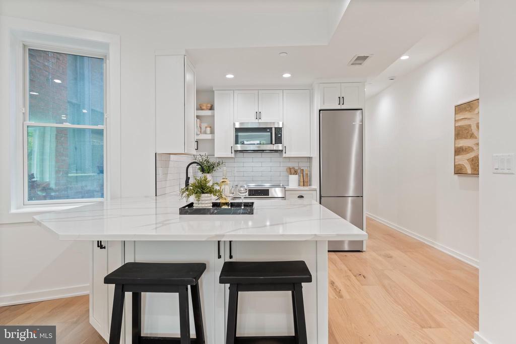 131 11TH STREET NE Unit: B